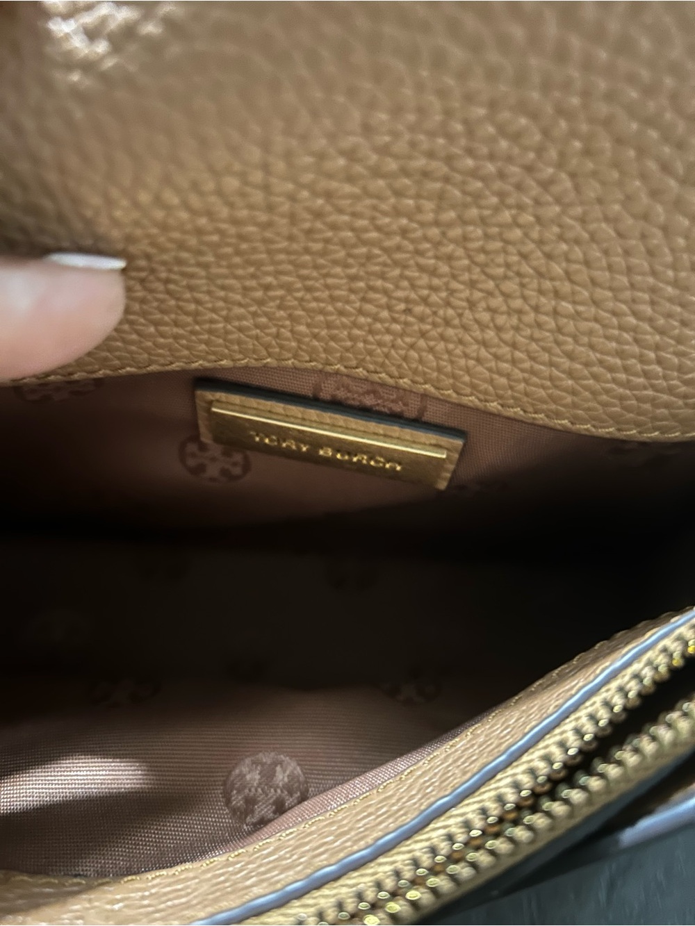 Tory Burch Caramel Pebbled Leather Crossbody with Gold Logo - Picture 8 of 8